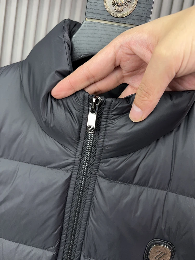 Svip Men's down Jaet .3W+90 White Du down Lightweight Casual Stand Collar Winter Faionable Ci Sle Regular Length