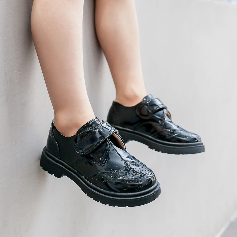 Scarpe in pelle per bambini per la festa nuziale nero lucido antiscivolo bambini UK uniforme scarpe da scuola bambini mocassini Casual punta tonda