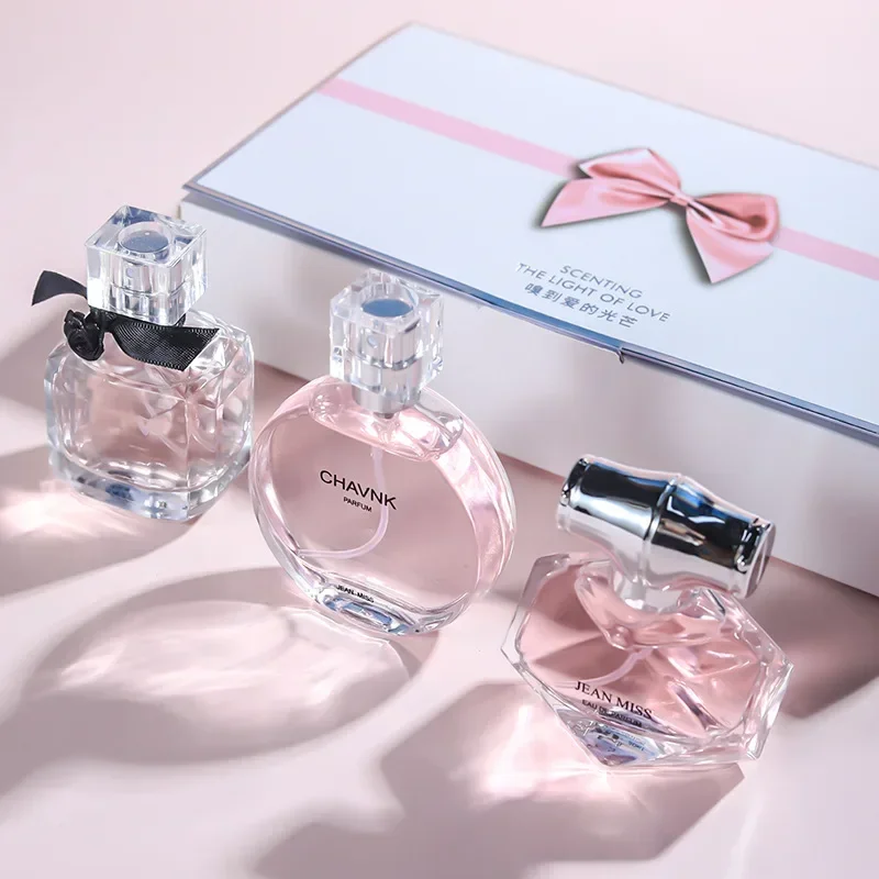 

90ML(30mlx3PCS) Eau De Parfum Gift Box Feminino Spray Fresh Light Scent Floral Fruity Chypre Notes LongLasting Women Perfume Set