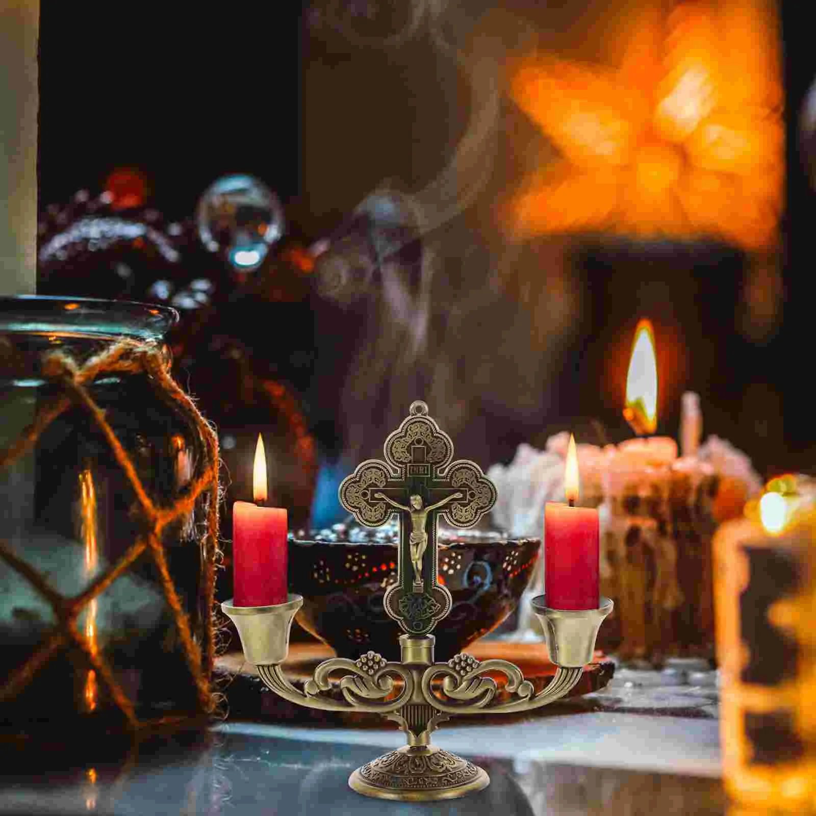 

4 pcs Metal Holders European Style Alloy Craft Shabbat Candles Vintage naments Home Decor Gifts High Hardness Zinc