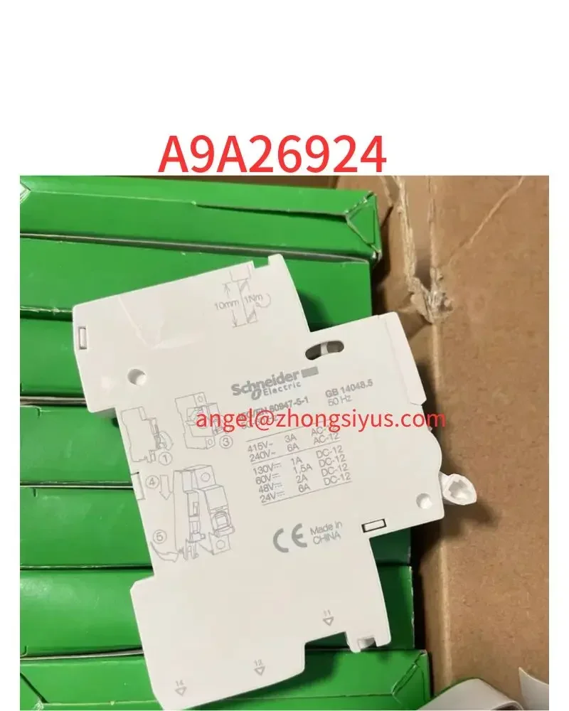New A9A26924 miniature circuit breaker auxiliary contacts