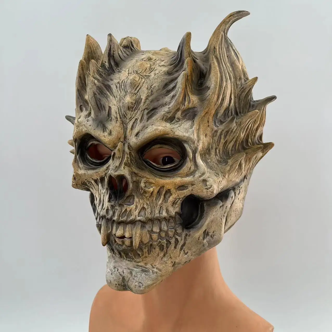 Spiky Horned Demon Skull Full Head Latex Mask, Vintage Weathered Skeleton Face Mask with Sharp Fangs, Scary Horror Cosplay Headg