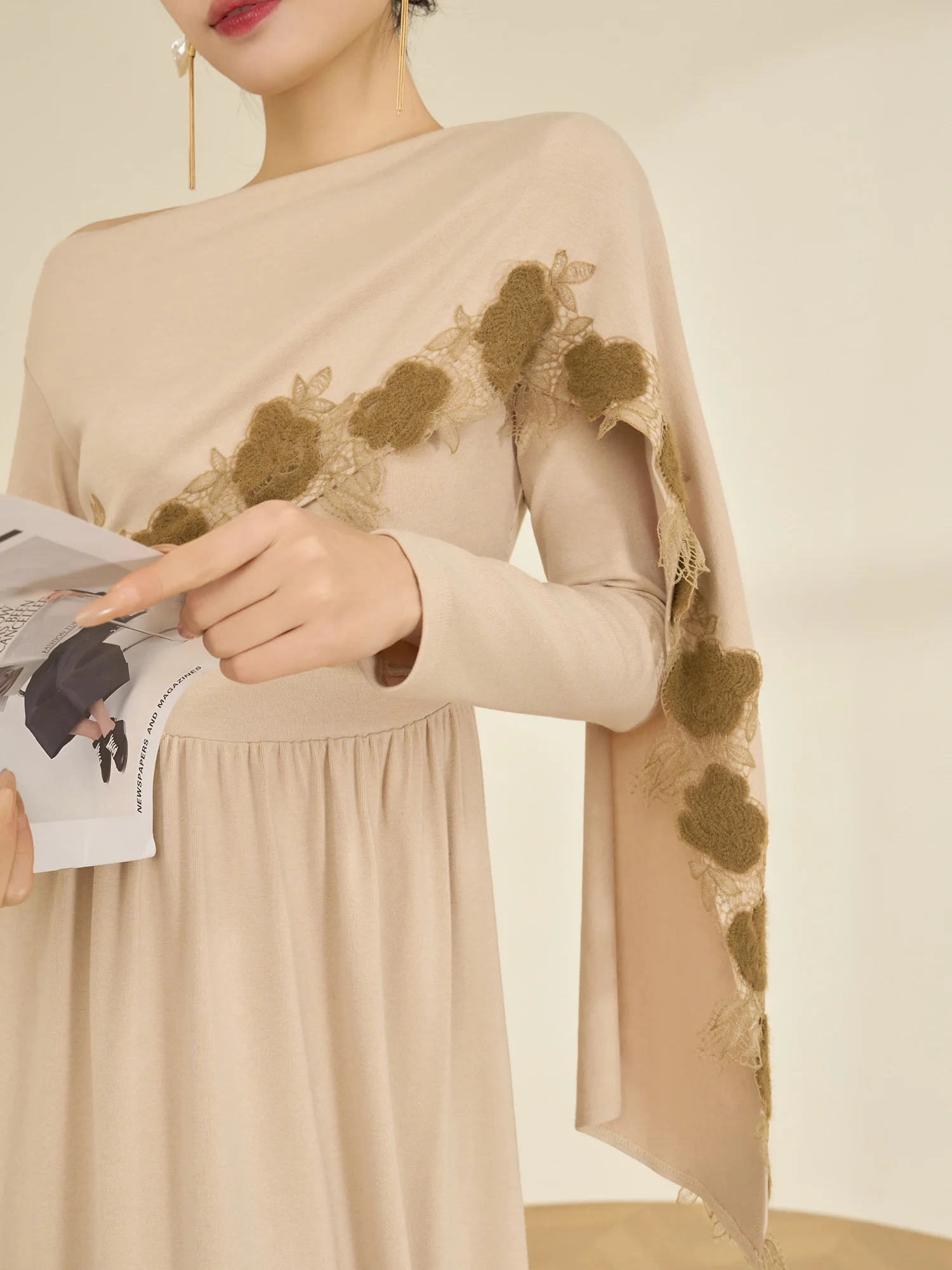 

Flowing Era Unique Knitted Dr with awl Collar Waist Cinching Design French Sle Long Sve A-Line Dr for Women