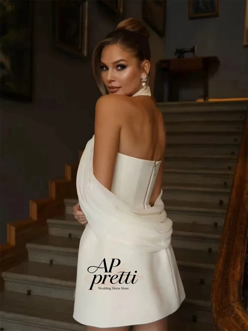 AP pretti A Line Short Wedding Party Dresses Off The Shoulder Satin Halter Robes De Mariée Mini Formal Bridal Gowns Customized