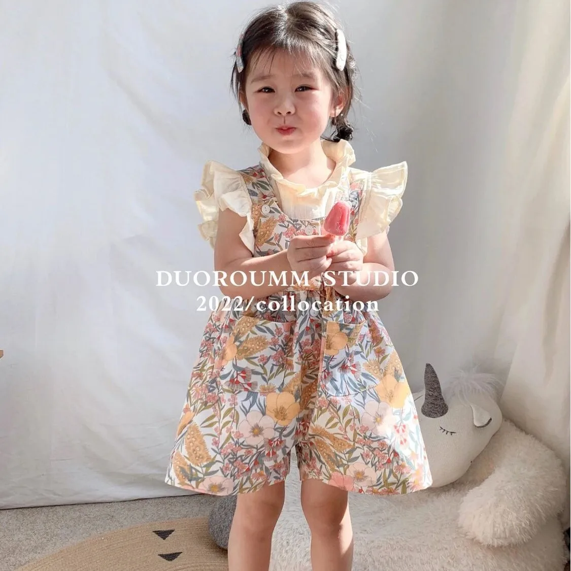 

Girls' overalls set summer new children's printed shorts sleeveless lace top stylish two-piece set