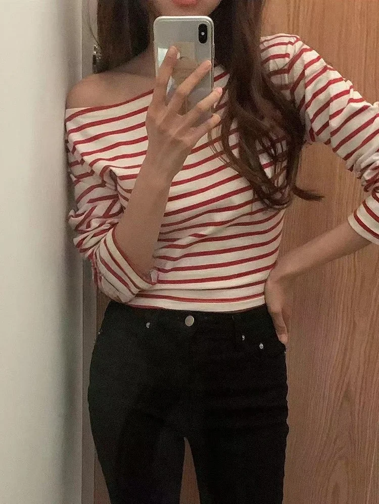 

Spring Design Off-oulder Striped Long Sve T-irt Women's Overhead irt Commute Sle Straight Cut Fall Collection