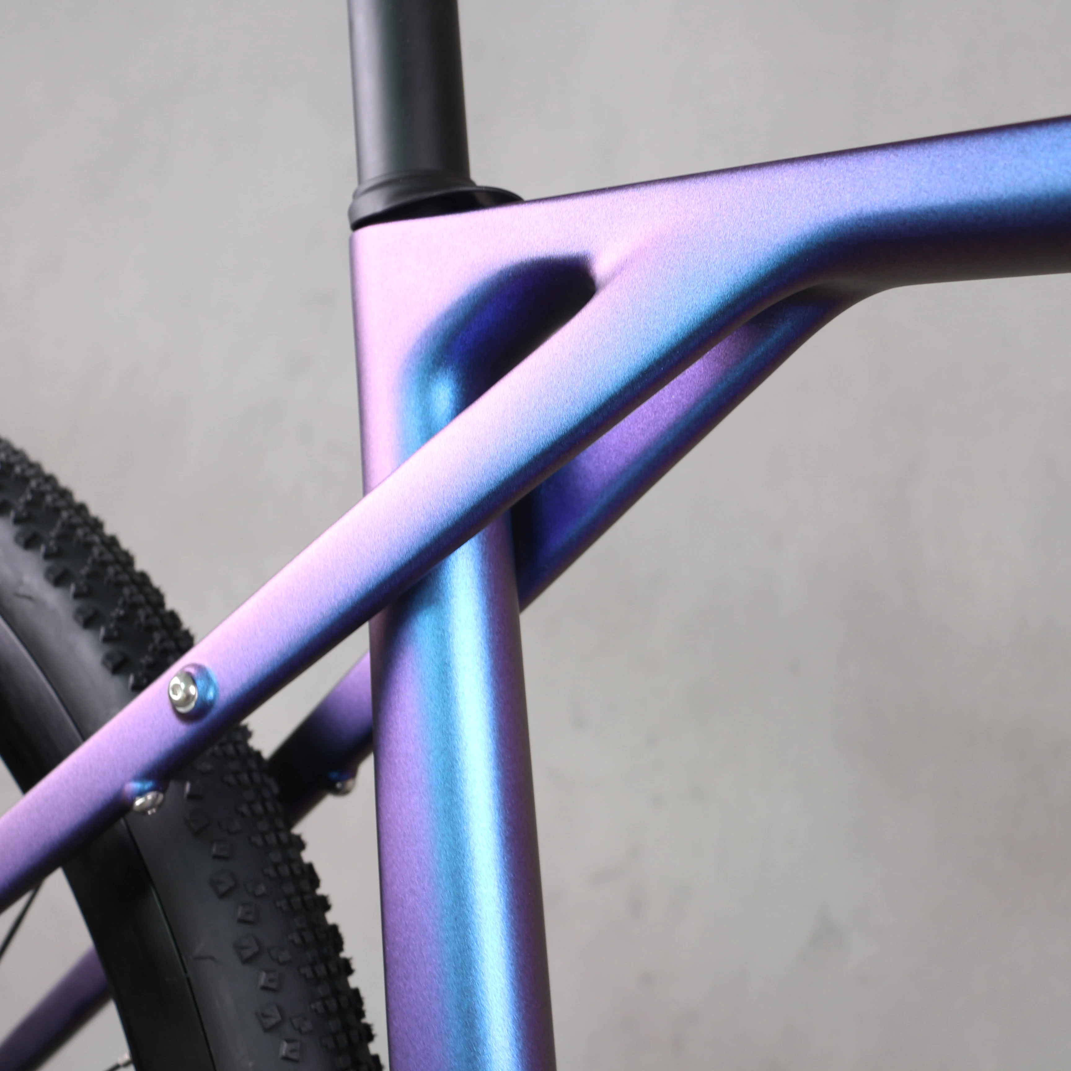 دراجة جرافيل كاملة من Chameleo - مراجعة Carbon Gravel Frame Disc Brake 700C وسعره
