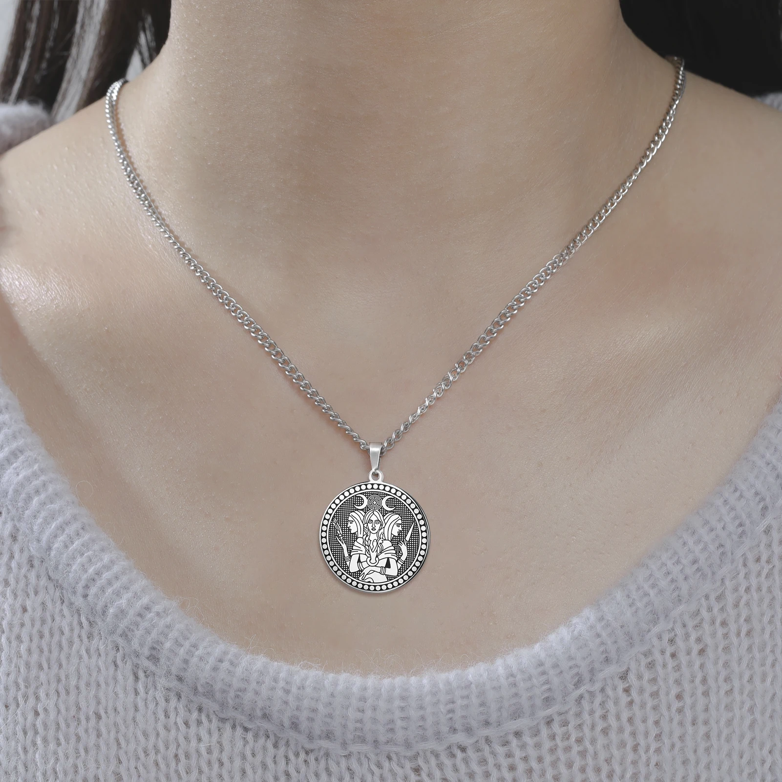 Kkjoy Hecate Triple Moon Goddess Anhänger-Halskette, Edelstahl, Hexerei-Amulett, Kette, okkulter Schmuck, Geschenk für Männer und Frauen – Detail 5