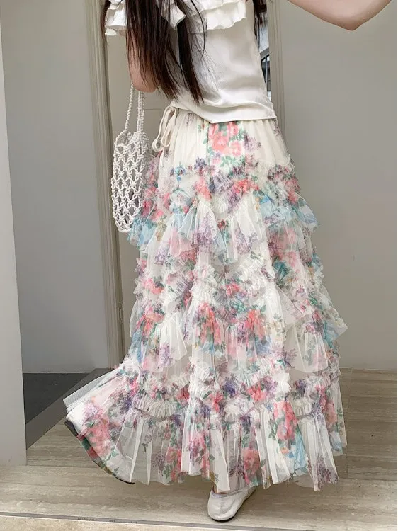 Perlenbesetzte unregelmäßige hohe Taille Rüschen Blumenröcke weiblich 2025, Sommer, Reisen, Urlaub, Datum, Party, knielanger Rock mit Blumendruck