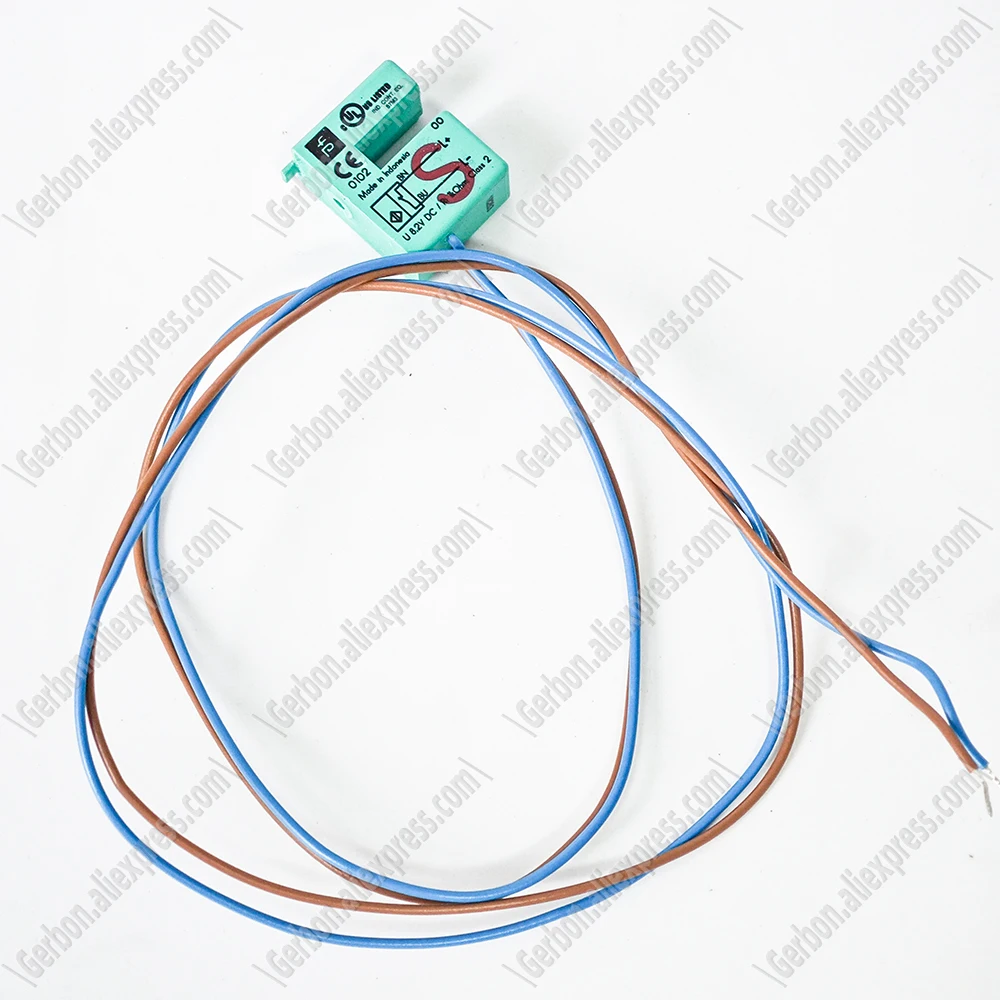 

Original New P+F SJ3,5-SN Inductive slot sensor Proximity Sensors 3.5mm slot width Pepperl+Fuchs Part No 70133009