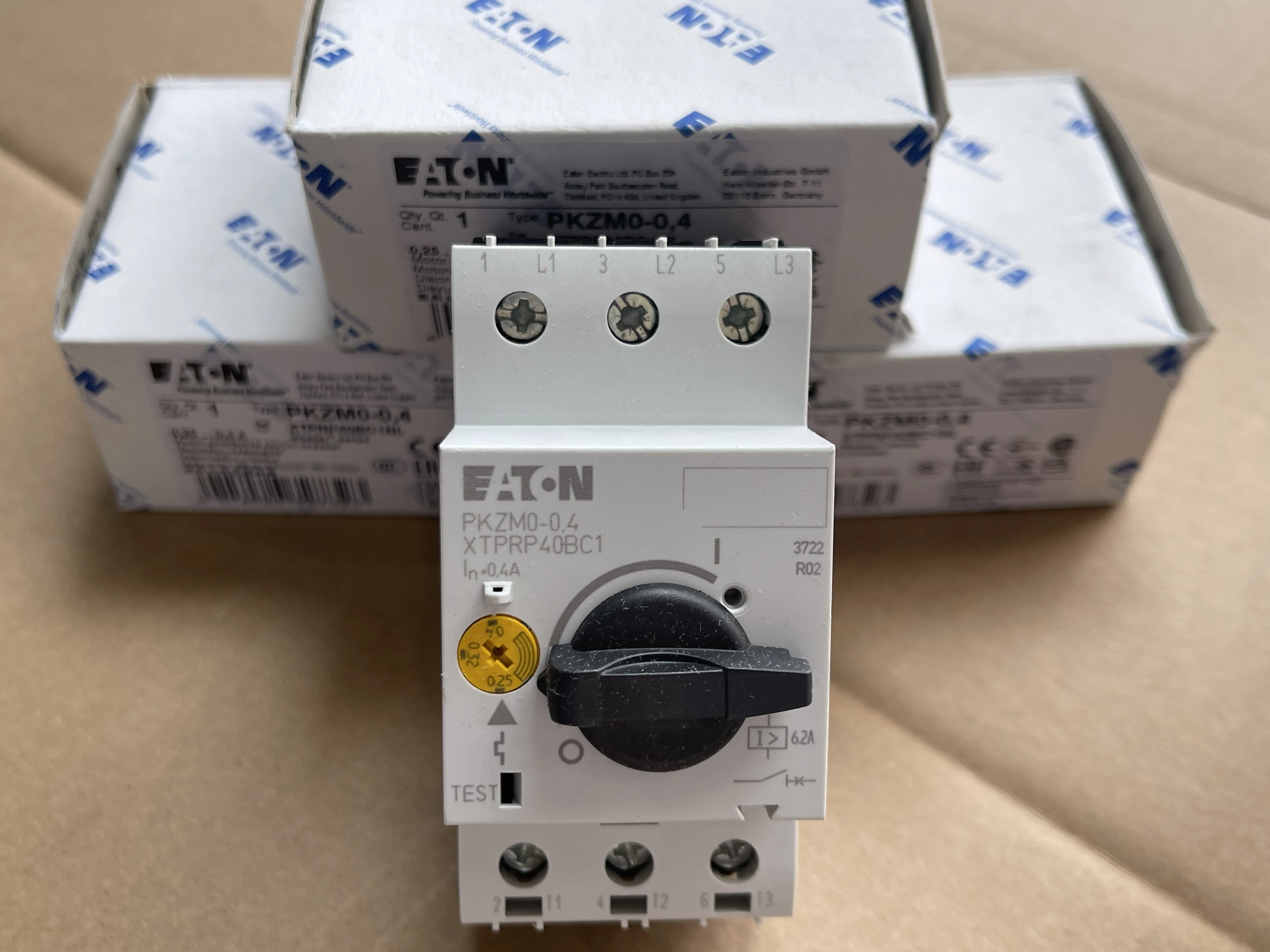 

Original Eaton PKZM0-0.4 MPCB 0.25-0.4A 690V 3P Motor Circuit Breaker DIN Rail Mount