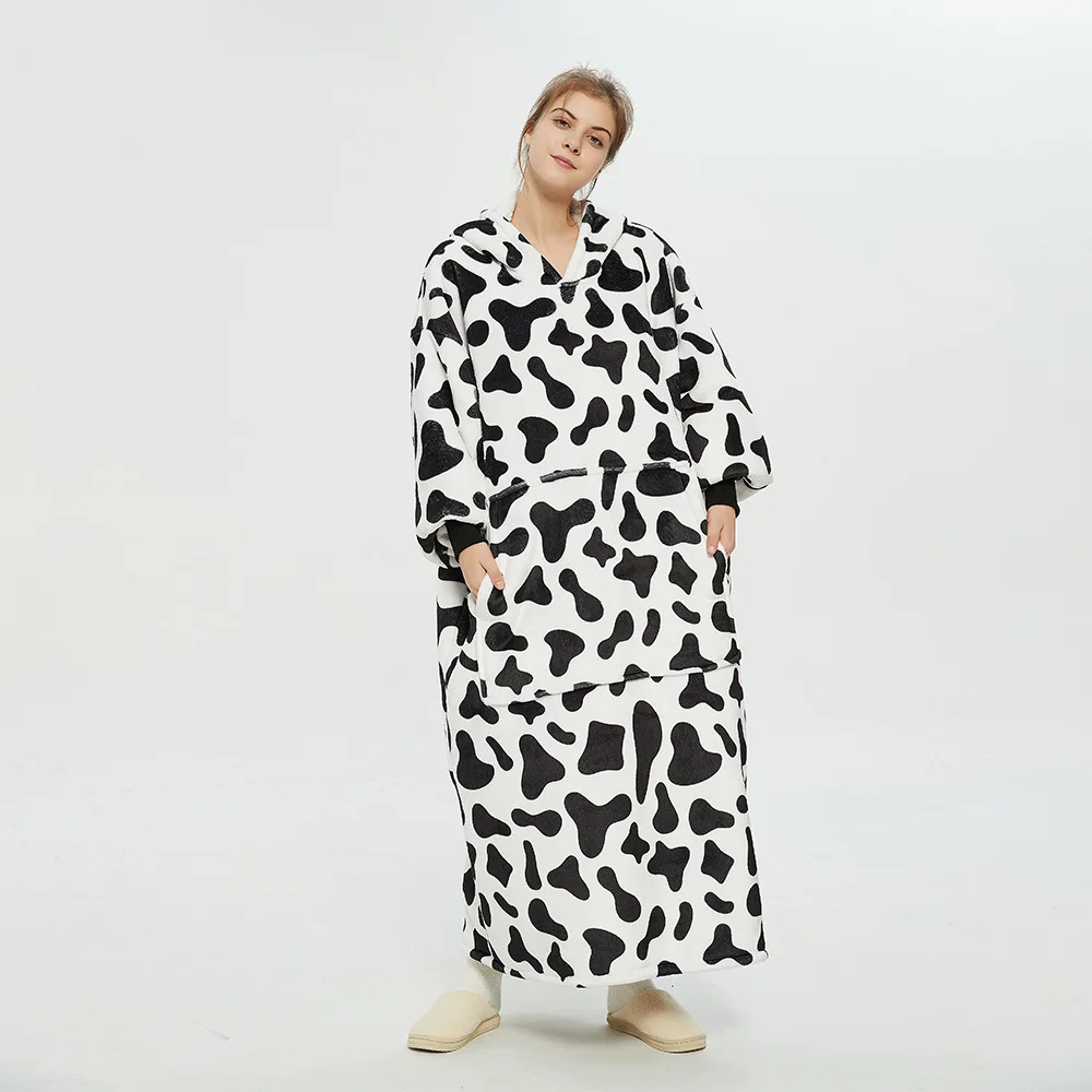 

Casual Cow Shape Hooded Lazy Blanket Cover Lamb Fleece Double Layer Women Autumn Winter Home Warm Soft Pajamas Wearable Blankets
