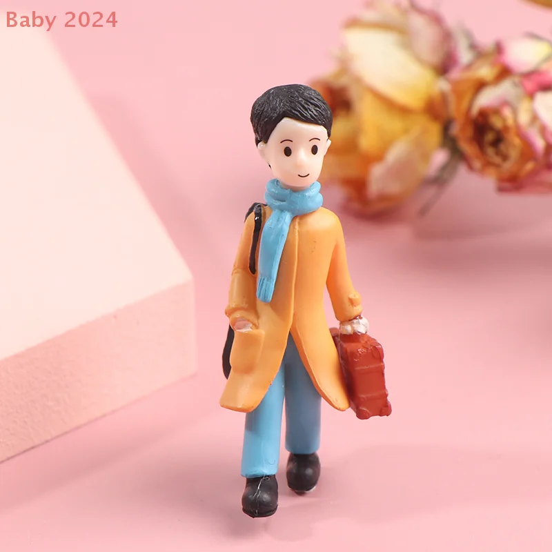 2 Pieces Couple Doll Toy Model Figure Decoration For Miniature Home DIY Scene Decor