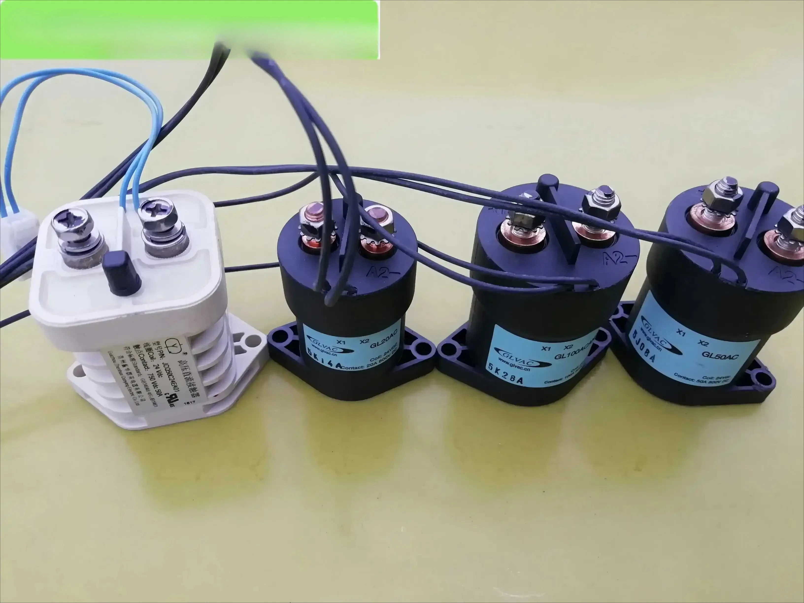 

Guoli GLVAC high voltage DC contactor 24V coil contact voltage 800V20A 50A 100A