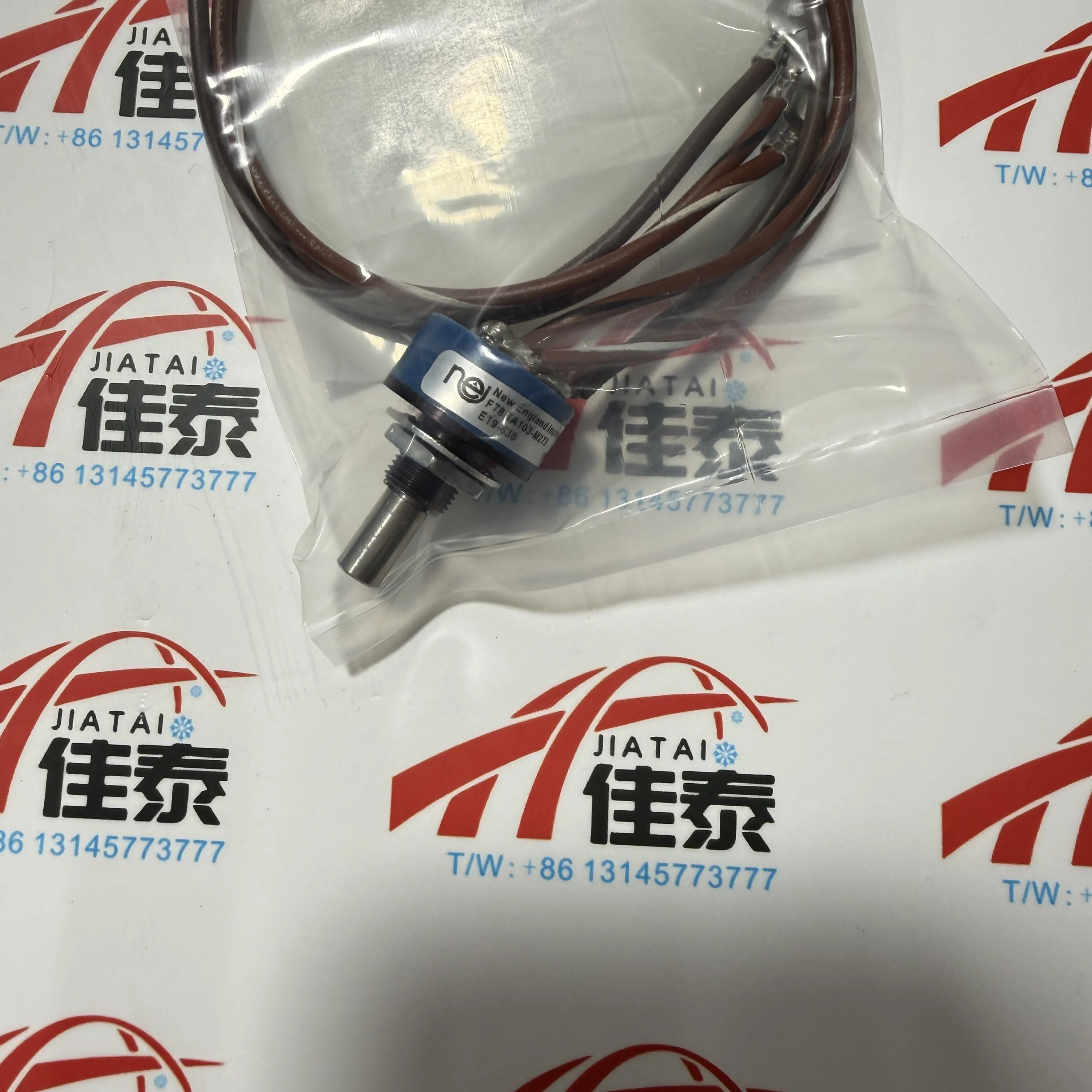1PC New 19XR centrifuge guide vane motor potentiometer AD-718-704 replacement