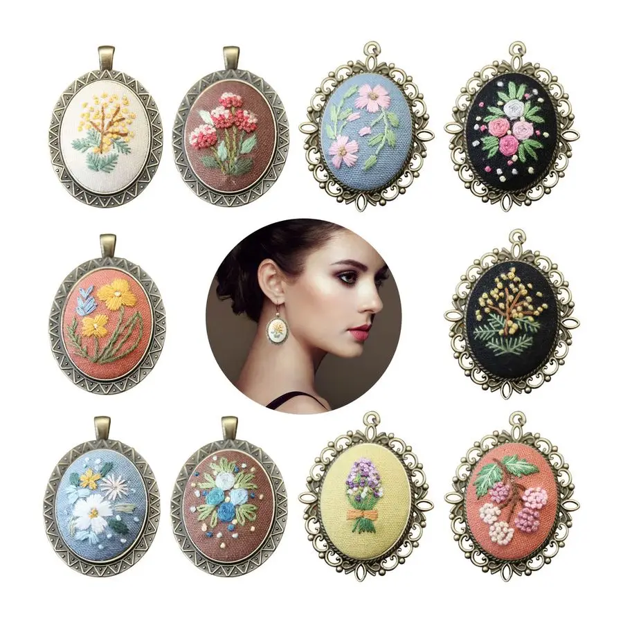 

Pack Embroidery Pendant Kit with Instructions, Mini Flower Patterns Embroidered Pendant Necklace with Chain,Needle Thread ,Small