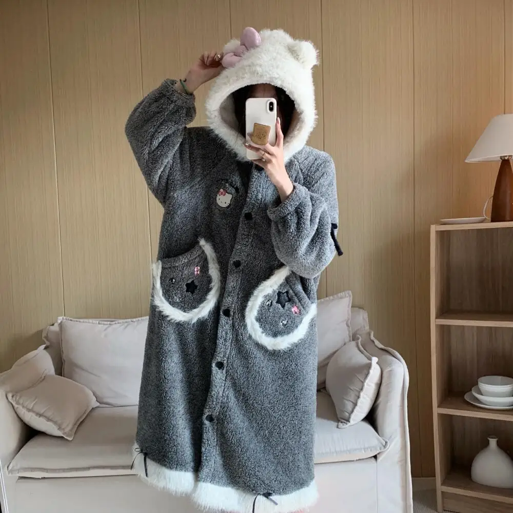 

Аниме-костюм Hello Kitty: теплый плюшевый комплект для женщин (ночная рубашка и брюки), утепленная домашняя одежда с мультяшным принтом для девочек и студенток, милый зимний домашний костюм