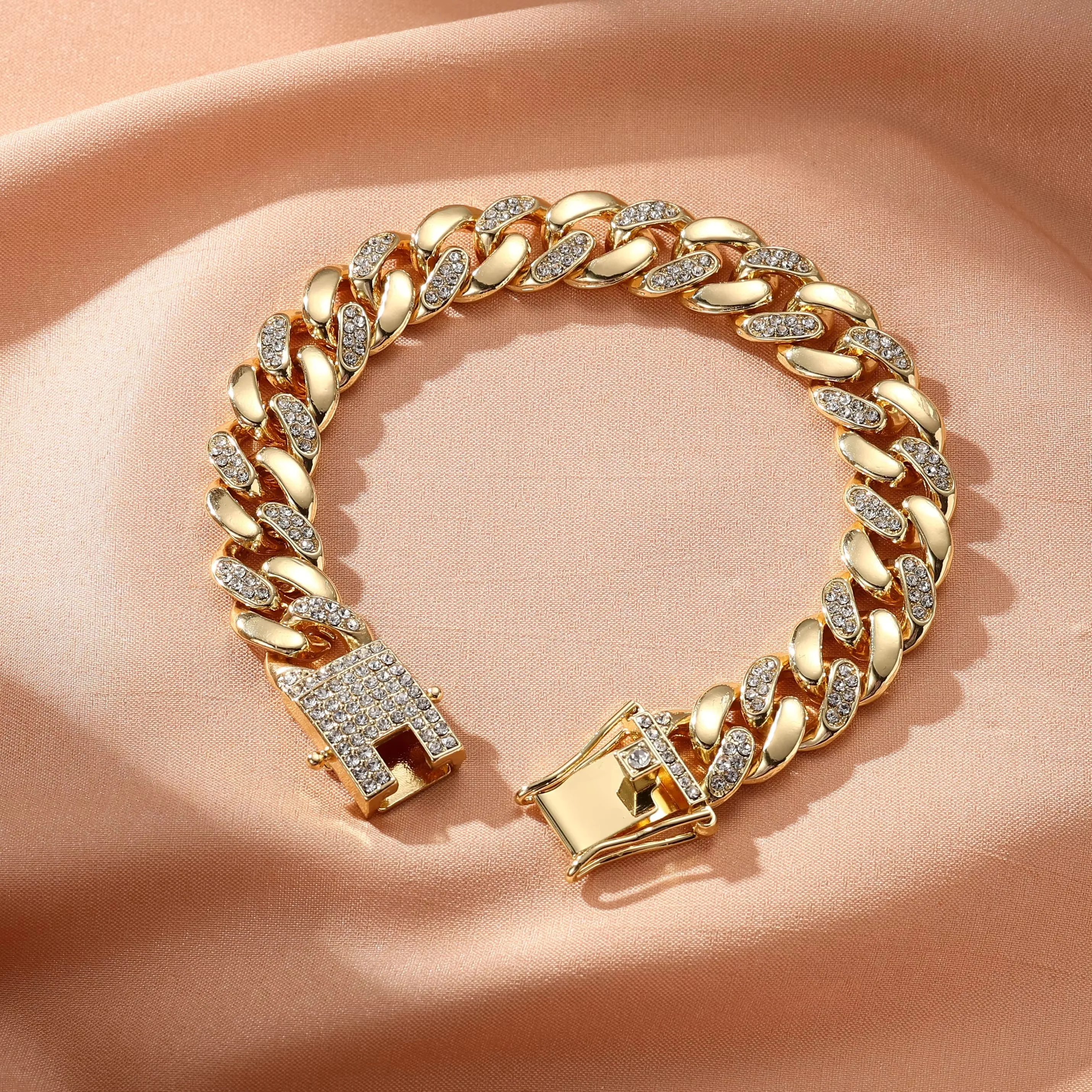 

Stylish Unisex Cuban Link Bracelet - Sparkling Rhinestone Iced Out Design Wedding Party Gift Jewelry for