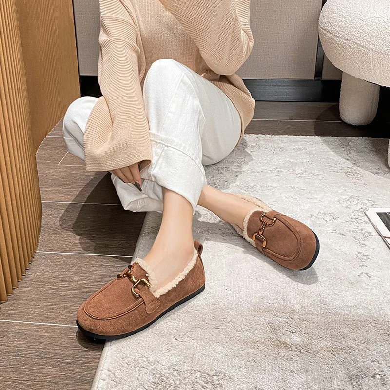 Women's Winter Plush Shoes Outdoor Flat Loafers Fur Snow Boots Fashion Metal Decoration Party and Work Wear Large Size 35-43