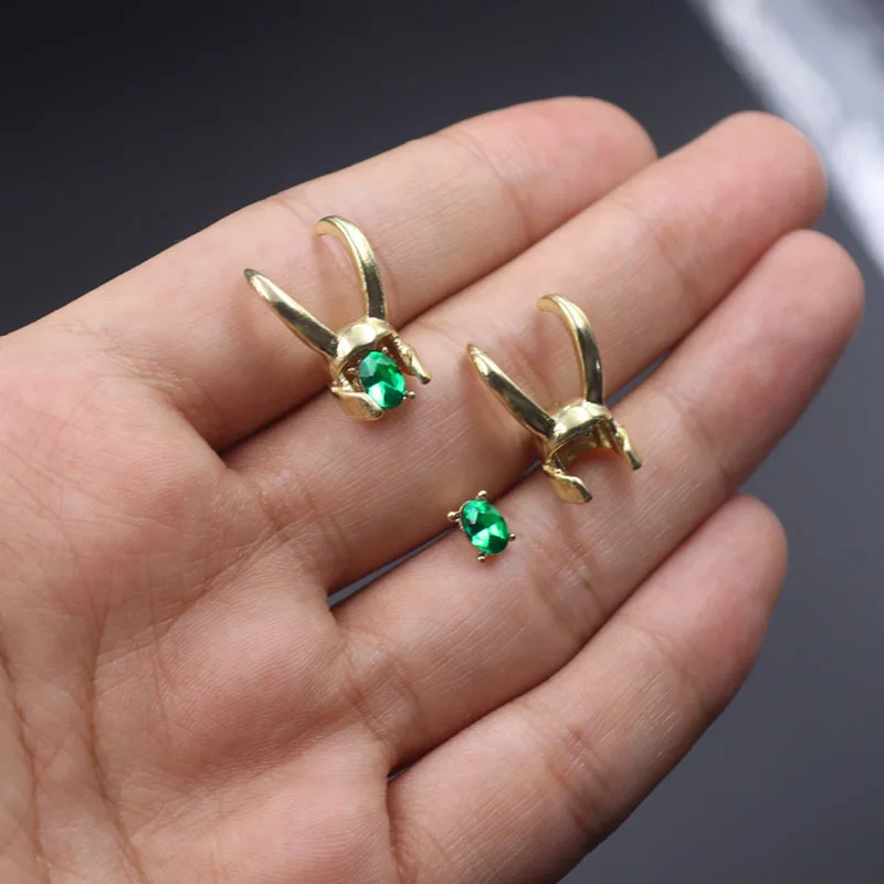 European and American Personality Gothic Mutation Ant Robot Armor Earring Exquisitely Inlaid with Sparkling Green Zircon Earring