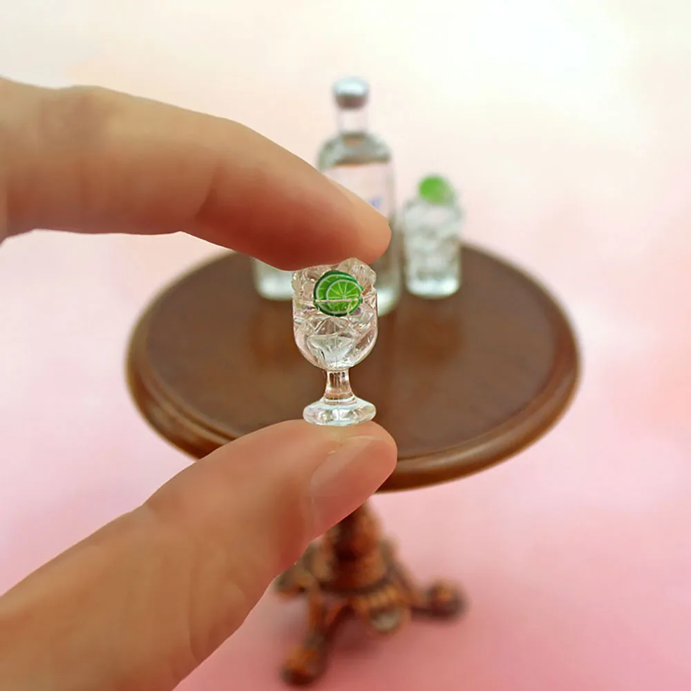 RC Car Accessories Decoration Mini Vodka Bottle Wine Glass Set for 1/10 Rock Crawler Axial SCX10 TAMIYA C01 RC4WD D90 TF2 TRX4