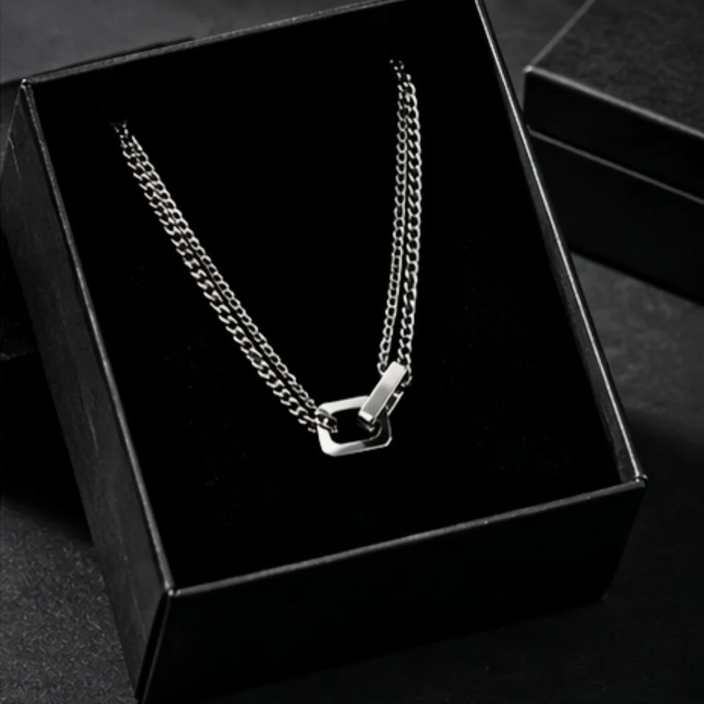 Hip-Hop Goldfarbene Edelstahl-Halskette Retro Herren Strukturierte Kleine Quadratische Platte Anhänger Halskette Mode-Schmuck Casual Accessoire – Detail 4
