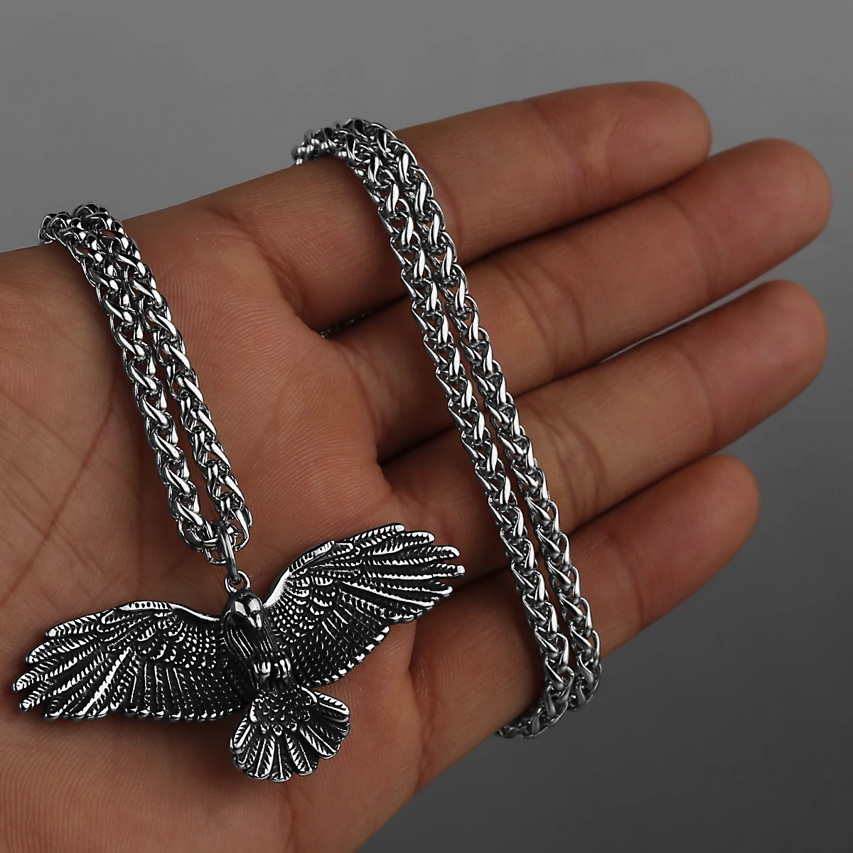 Stainless Steel Animal Eagle Pendant Necklace Men\'s Domineering Punk Hip Hop Party Jewelry Biker Flying Necklace Gift