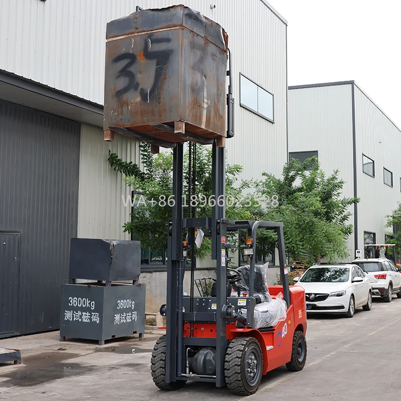 رافعة شوكية هيدروليكية كهربائية مع مرفقات تصميم جديد لمقعد القيادة 1.5n محمول #1