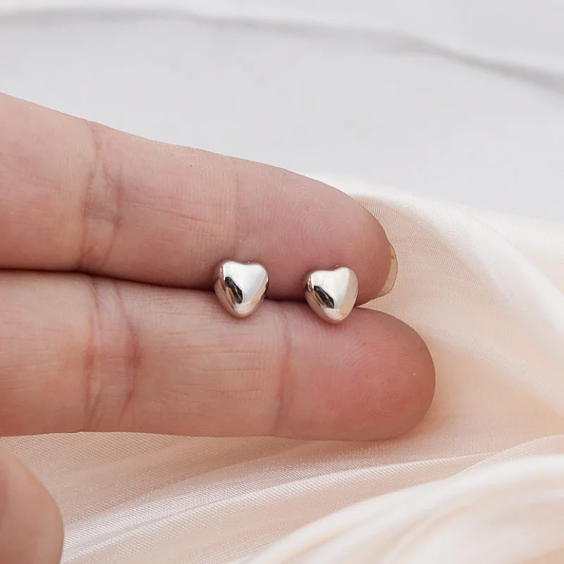 Silver Color Heart Stud Earrings for Women Tiny LOVE Sweet Korean Fashion Girls Small Earrings Cheap Ear Ornament DIY Accessory