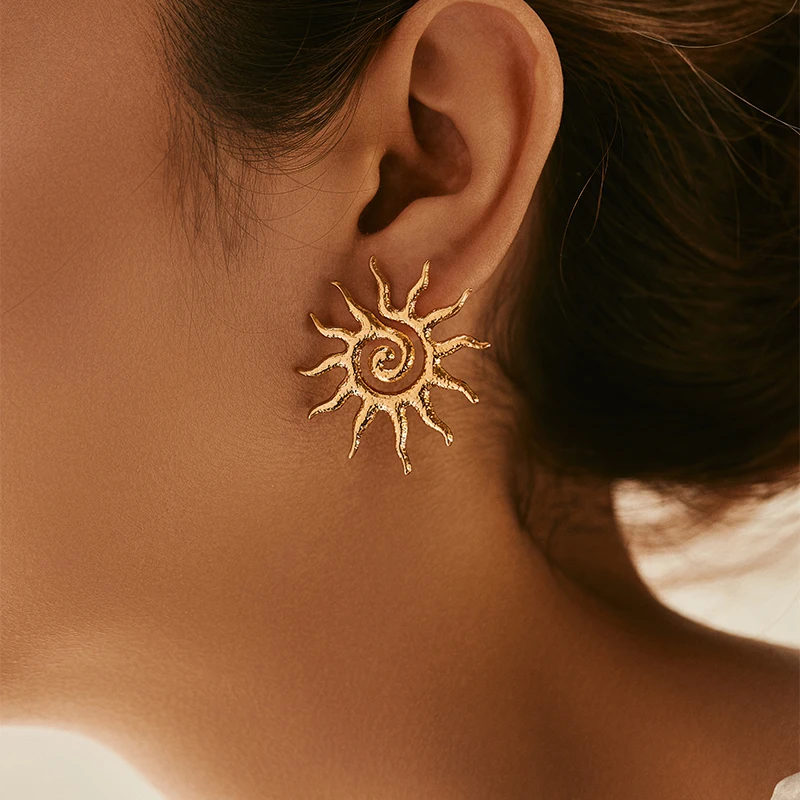 Loe | Sunflower Stud Earrings for Women.18K Gold Plated. Stainless Steel.1Pair.Waterproof Jewelry. Charms. Trendy Gifts