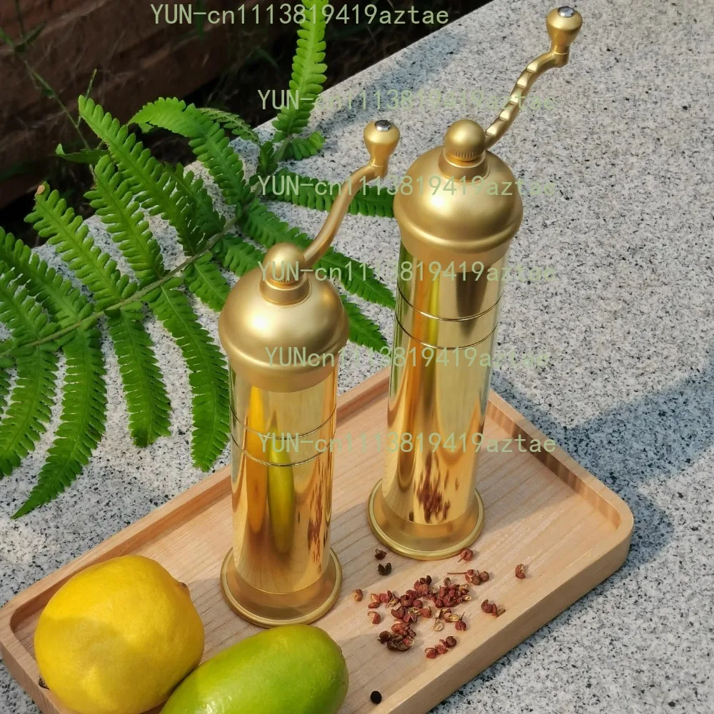 Kitchen Accessories and Gadgets Grinder with Adjustable Food Grade Core Gear Crank System Copper Salt Pepper Mill
