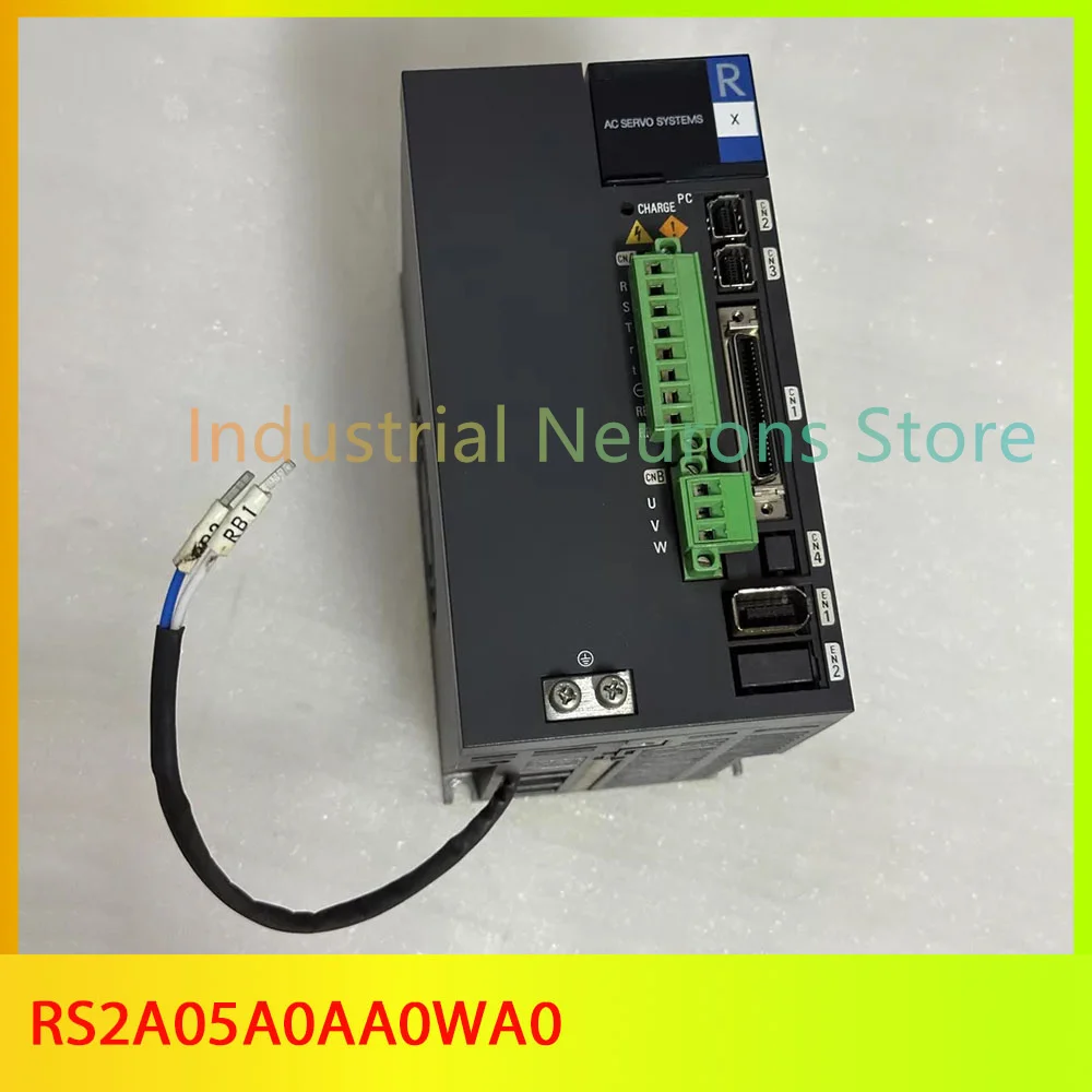 Servo Driver Input 200-230V AC Output 0-326V 12A RS2A05A0AA0WA0