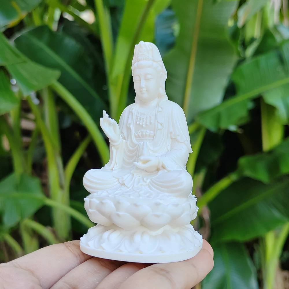 3.7 Inch Resin Guanyin Statue for Home Worship, Suitable for Car and Office Desk Decoration, Small Craft Ornament for Home Use, Craft Gift, Car Decoration