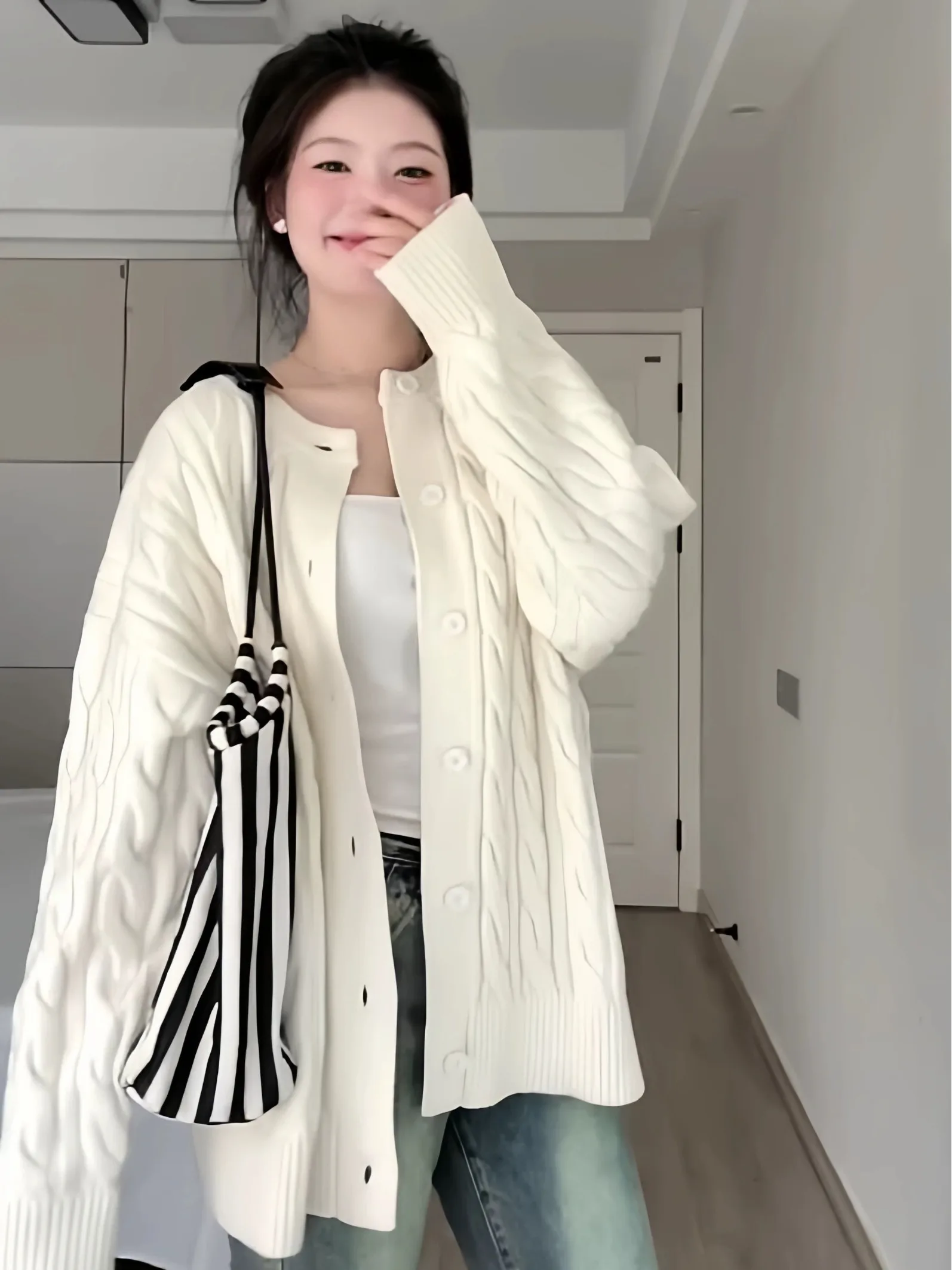 

Свободный вязаный длинный круглый кардиган Ne Twist, белая повседневная универсальная верхняя одежда, топ для женщин, осенне-весенний сезон