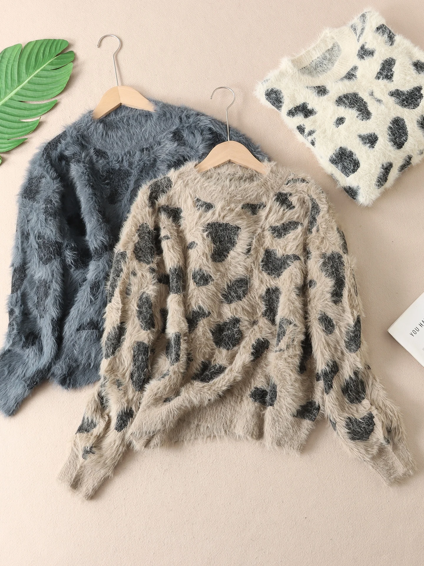

Smooth Soft Faux Fur Leopard Print Sweater Women's Autumn Winter Lazy Sle Knitted irt Warm Thi Long Sve round Ne