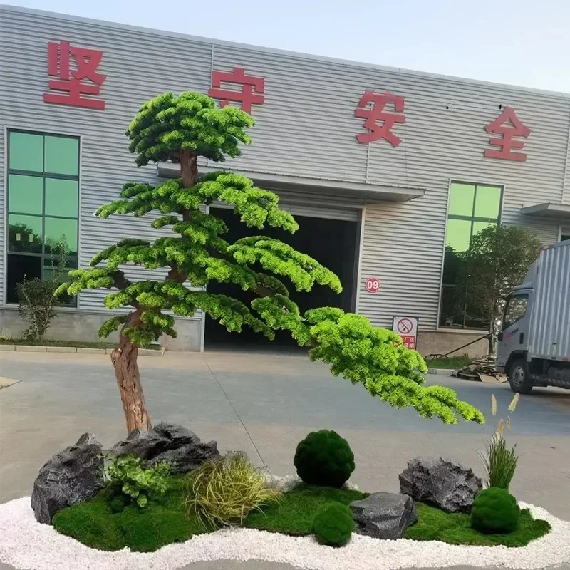 Simulated welcome pine landscaping Large green plant Arhat beauty pine decorative fake tree ornament
