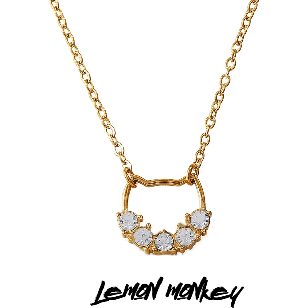 

Geometric water drop pendant necklace made of stainless steel with diamonds and 18k gold-plated rhinestones for ladies