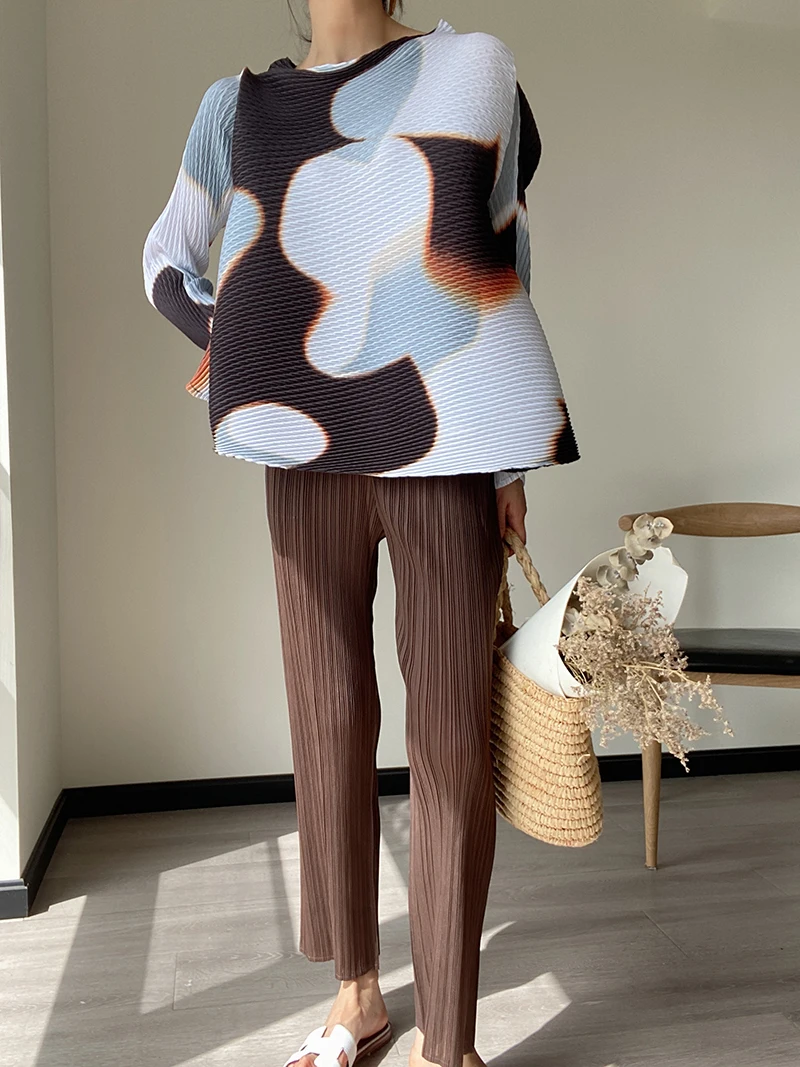 Japanese Classic Versatile Pleated High Waist Slim Straight Leg Pants Solid Color Premium Relaxed Comfort Pants Streetwear