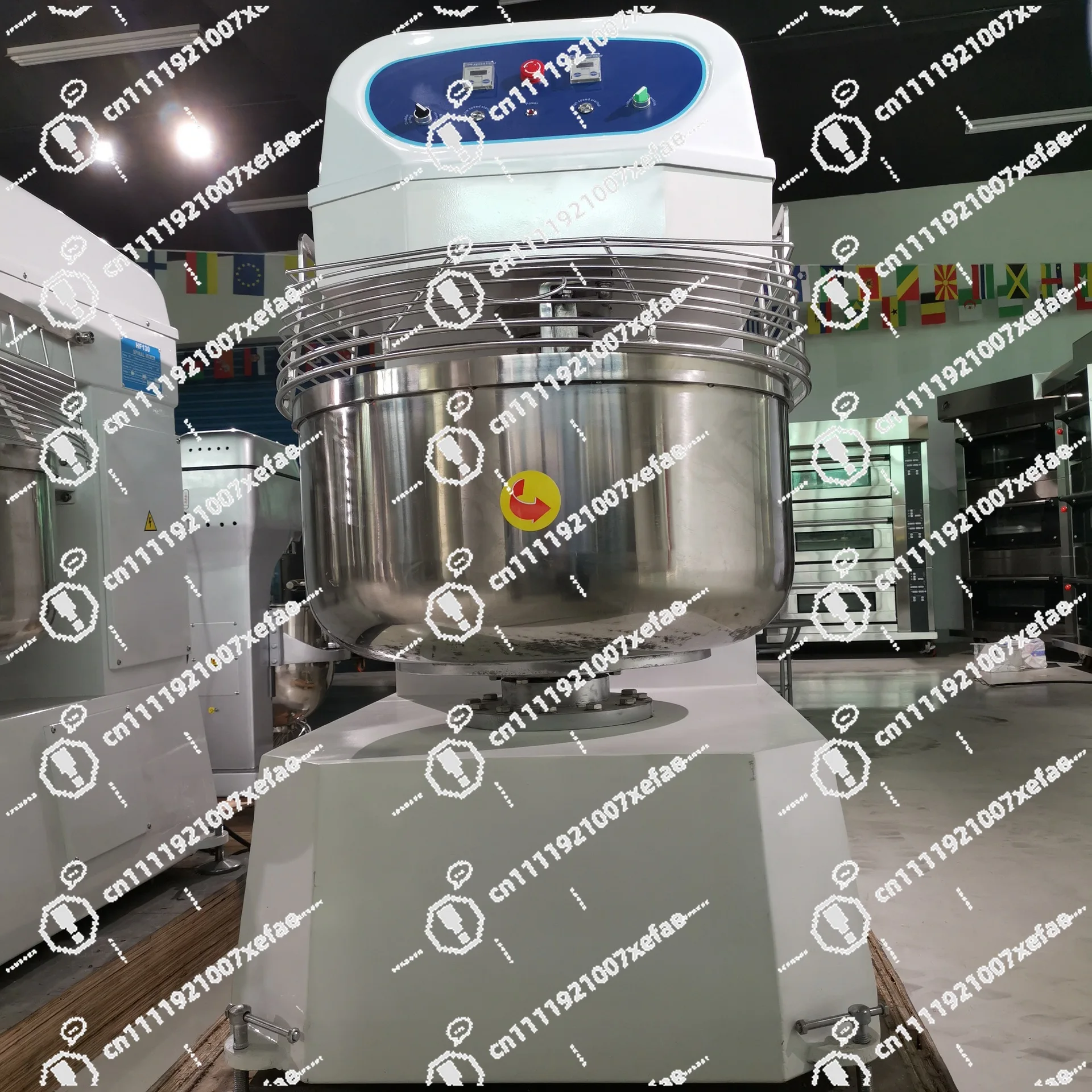 خلاط عجين تجاري C52022 سعة 200 - مراجعة Commercial Kitchen Mixers Dough Mixer وسعره
