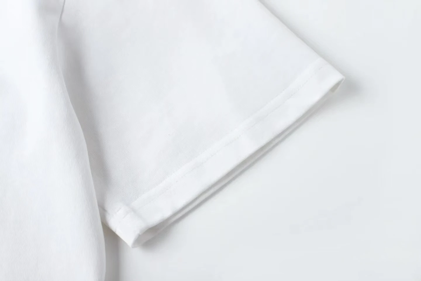 2026 Men's Comfortable Casual T-Shirt Fender Jazz Bass Streetwear Cotton Short Sleeve Printed Tee Straight Cut Summer Fashion view 4