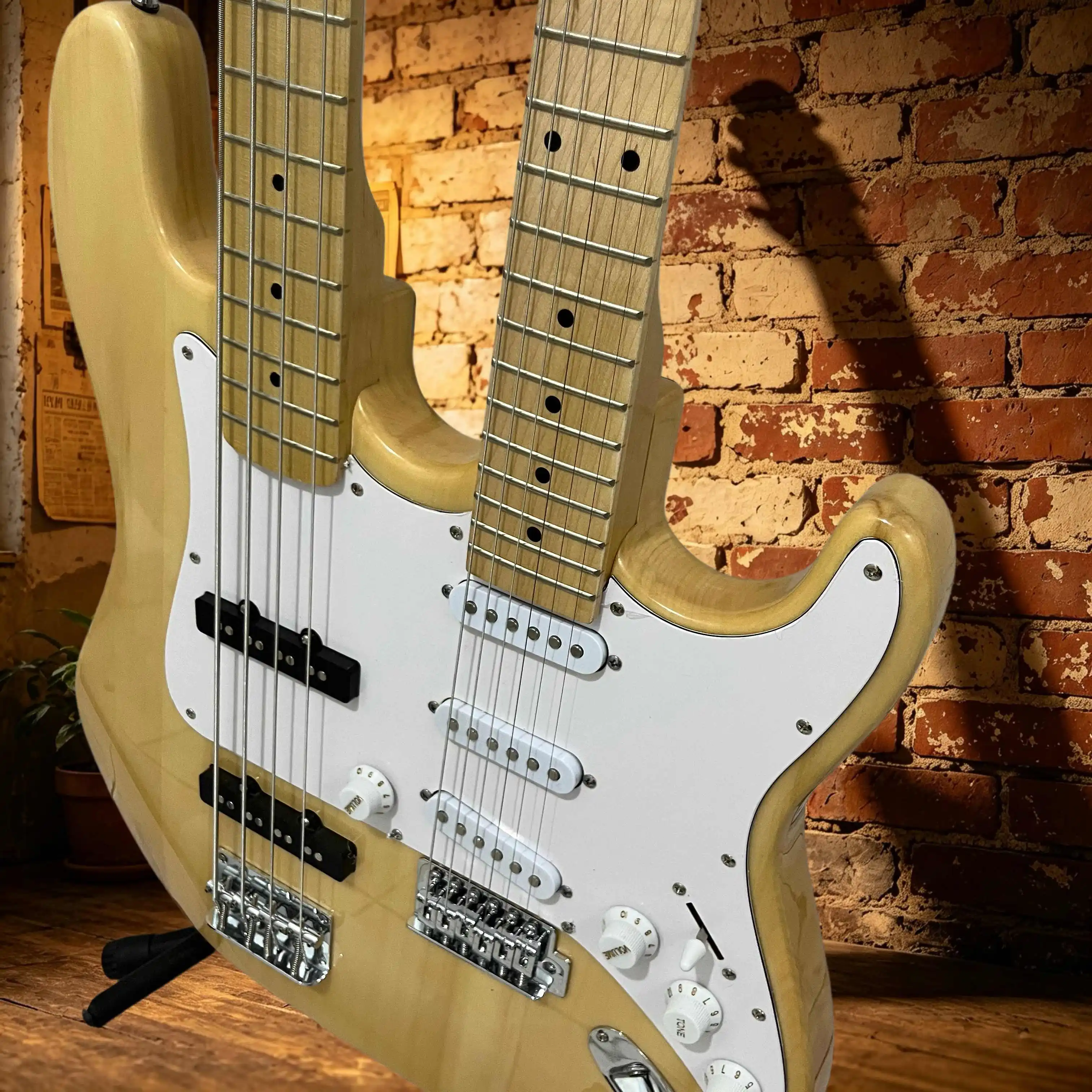 ST Electric Guitar Maple Neck Original Wood Color Solid Wood Body Beginner Band Minimalist Retro American Style Smooth Noiseless