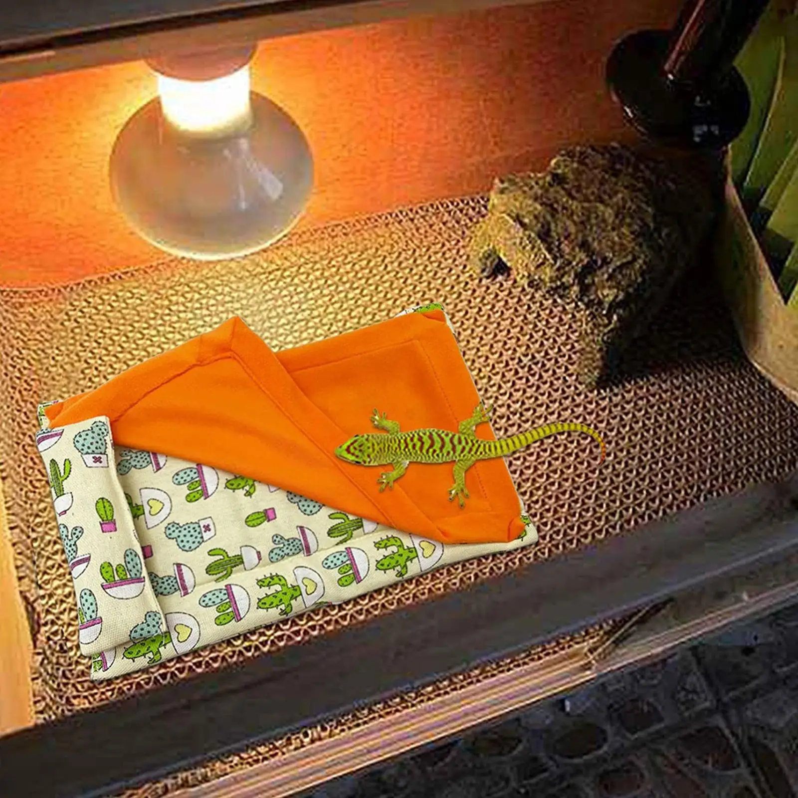 Soft Reptile Sleeping Bed for Bearded Dragon Leopard Gecko Lizard Rat Hideaway Warm Cozy Pouch Habitat Nap Mat with Pillow