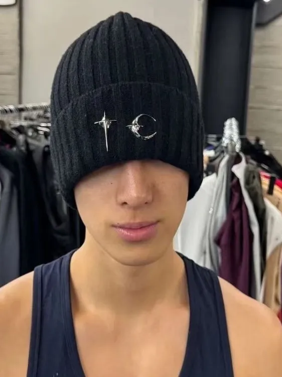 thug-club-26-nouveau-bonnet-en-laine-tricote-avec-motif-Etoile-et-lune-en-metal-chaud-pour-hommes-automne-hiver-tendance-sans-marque-accessoire