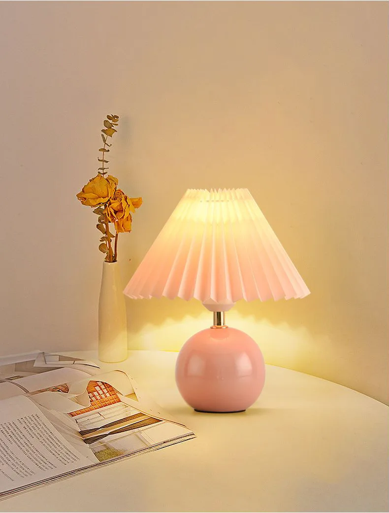 Vintage Nordic Cream Pleated Wind Table Lamp Decorated with Ceramic Atmosphere Cute Warm Comfortable Bedroom Nightlight