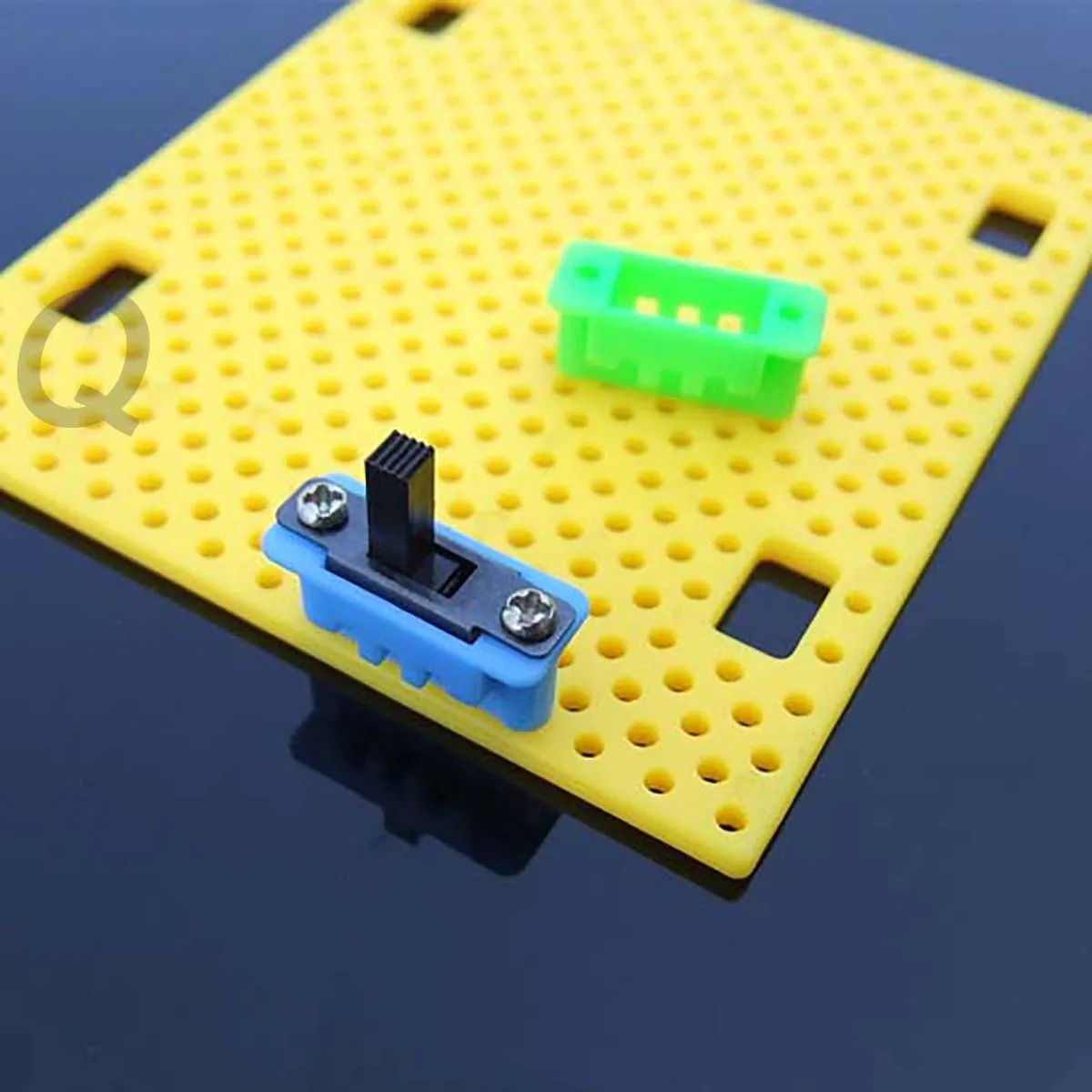 20Pcs Switch Holder Yellow Green Blue Toggle Switch Mounting Block Switch Solderless Mounting Block With Plastic Plate