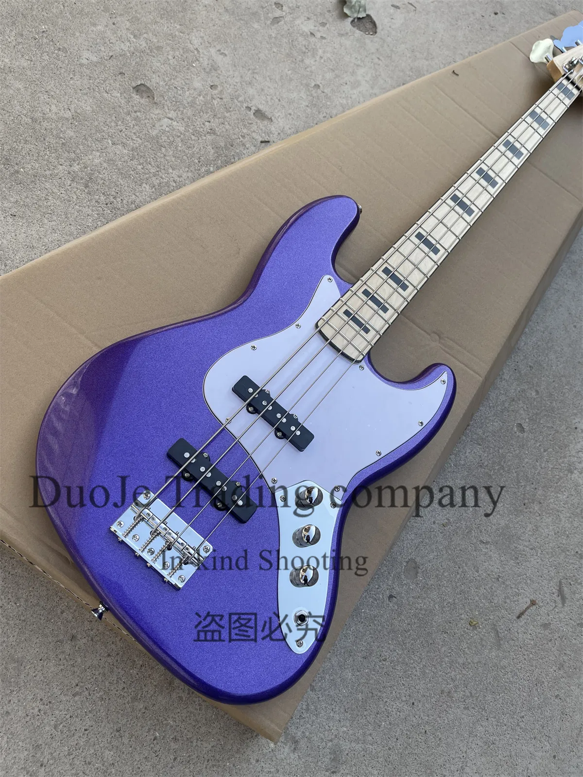 4 String Metal Purple Electric Bass Maple Neck Jaz Body Maple Fingerboard Black Inlay White Pickguard Chrome Tuners