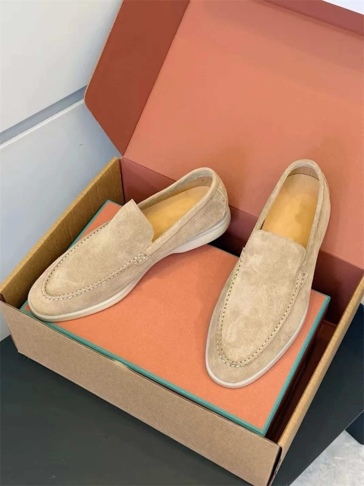 

Мужские замшевые лоферы класса люкс: премиальные слипоны для повседневной носки, универсальные мокасины для поездок и вождения, летние дышащие туфли – идеальный подарок для мужчин