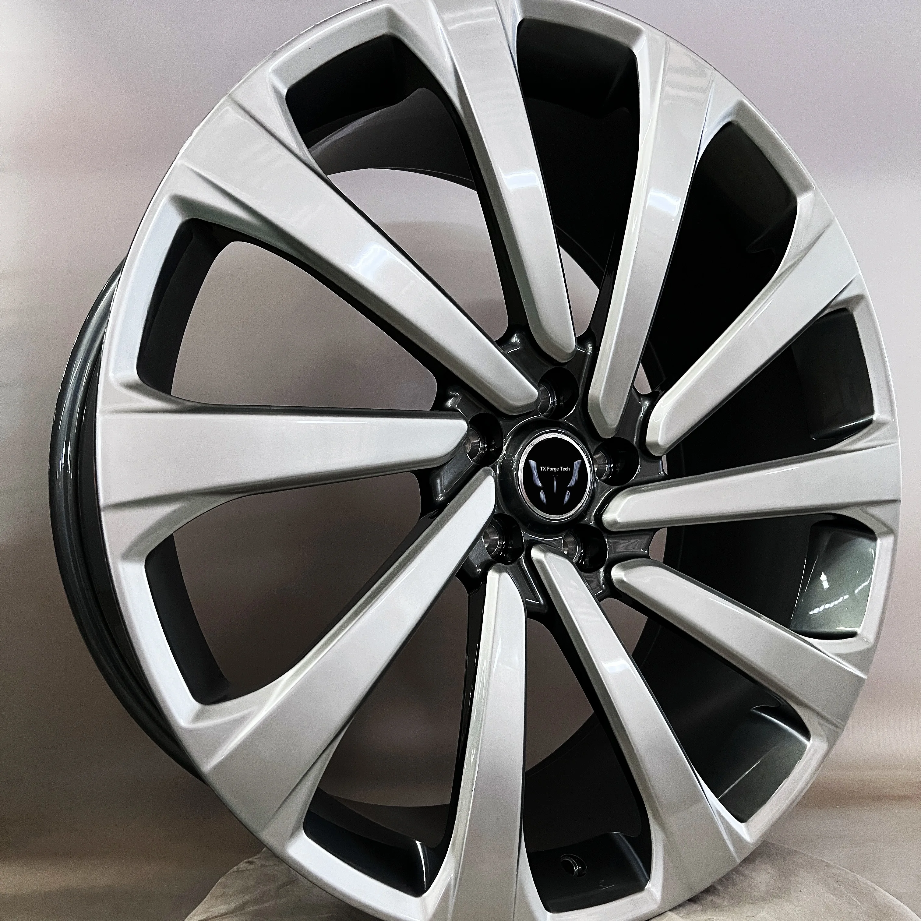 Source Factory Custom Forged Wheels OEM ODM Off Road Wheels Modified Hub 18 19 20 22 Inch Rims for Cars