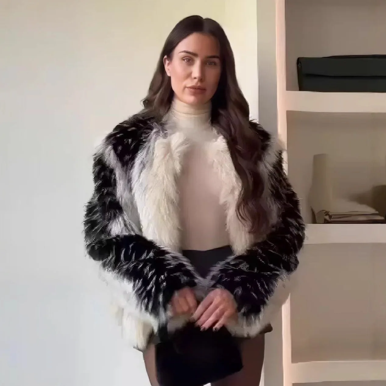 Stylish Contrast Faux Fur Women Coat Elegant O-neck Single Breasted Full Sleeve Female Coats 2026 Autumn Winter Chic Lady Jacket