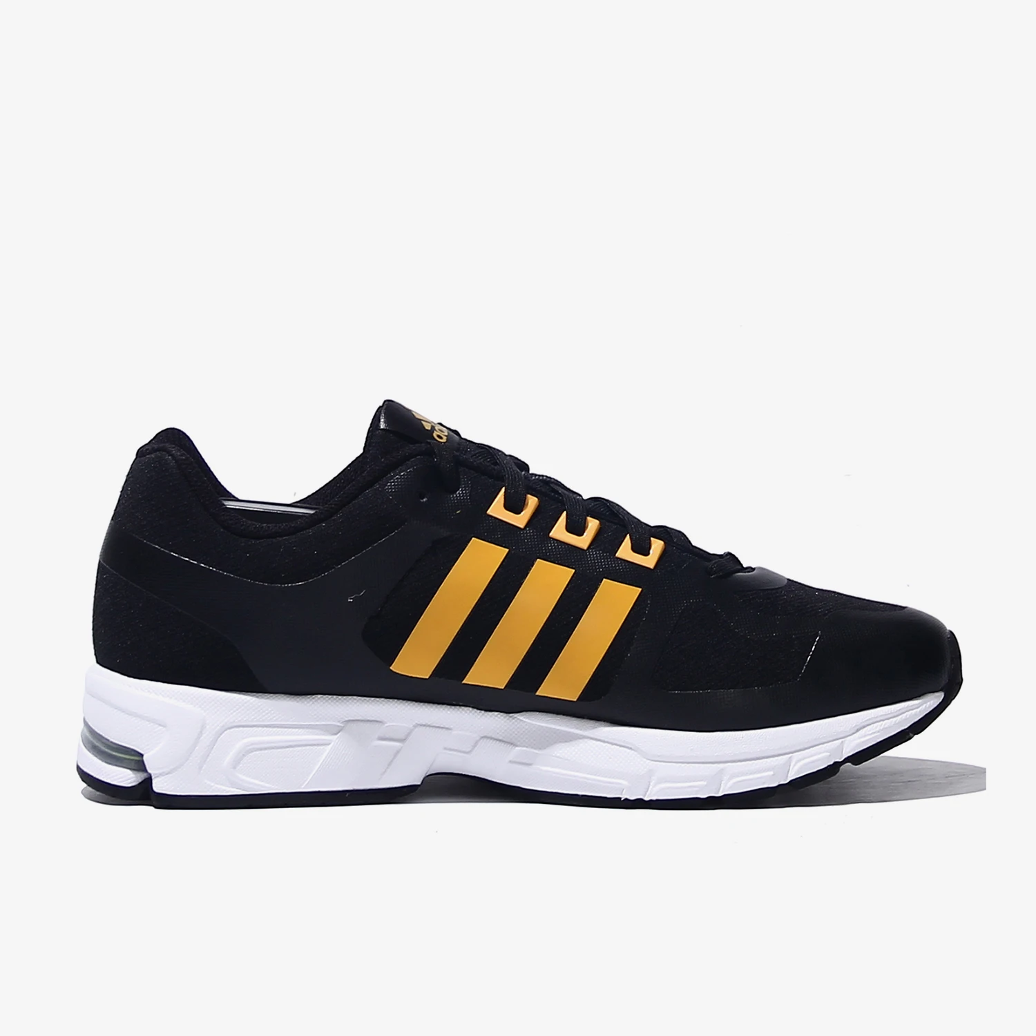 Sepatu Lari Adidas Genuine Unisex Equipment 10 Warm U EE9621